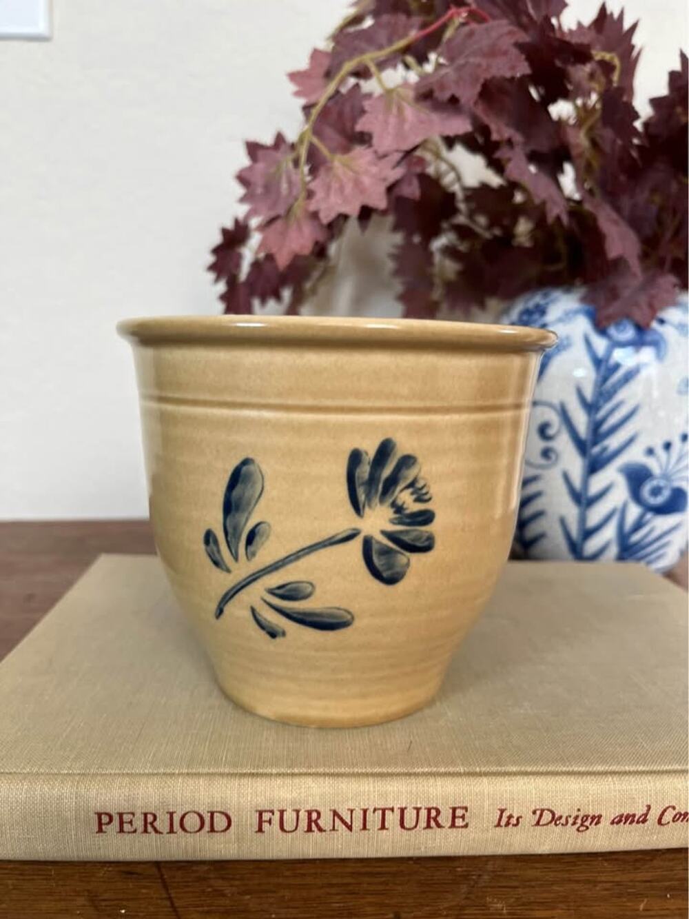 Vintage 1984 Pfaltzgraff Village Crock Planter